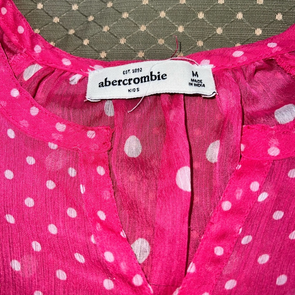 Abercrombie Kids Pink Polka Dot Blouse Size: Medium - Picture 4 of 6